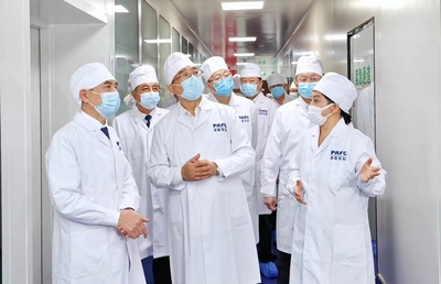 深化生物技術創(chuàng)新與應用 打造“換道超車”新引擎——論生物制藥研究與生產(chǎn)的發(fā)展路徑